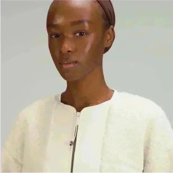 Lululemon Collarless Textured Fleece Full Zip
Jacket White Opal Size 4 EUC! - Picture 5 of 11